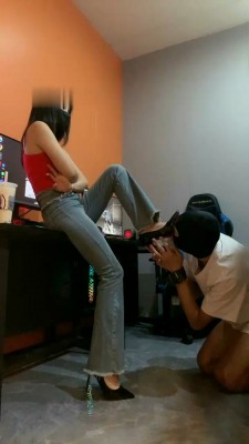 图片[4]_【宝爷】电竞主播强制驯服狗/圣水泡船袜_绳缚吧