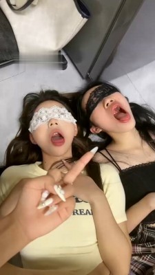 图片[12]_【精神小妹】双母畜-奴下奴-贱狗嘴就是欠虐/狂舔原味_绳缚吧