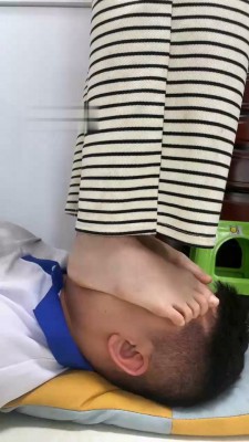 图片[3]_【精神小妹】素人学生S全体重踩踏初尝试_绳缚吧