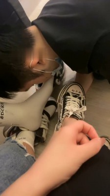 图片[2]_【香奶奶】双S原味运动鞋棉袜气味羞辱【双视角版】_绳缚吧