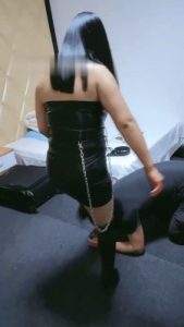 【魔蝎】长靴女王重度刑虐_绳缚吧