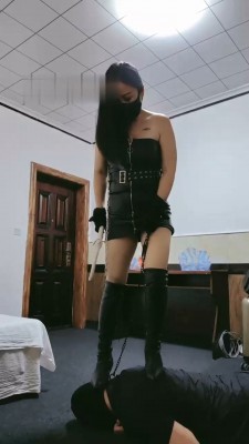 图片[9]_【魔蝎】长靴女王重度刑虐_绳缚吧
