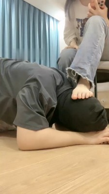 图片[3]_【香芋朱朱】裸足踩脚垫/转胯/提档/踩踏_绳缚吧