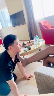 图片[14]_【梦涵】狗链遛狗/高跟黑丝踩/提档/掐乳/喂口水/踢踹_绳缚吧