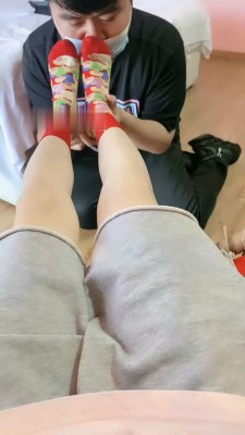 【月哥】物化人体座椅/踩踏/脚插嘴_绳缚吧