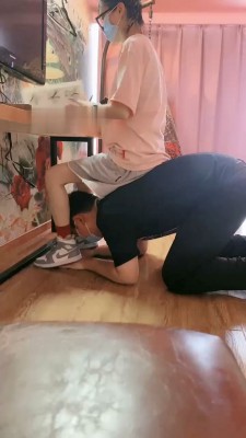 图片[3]_【月哥】物化人体座椅/踩踏/脚插嘴_绳缚吧