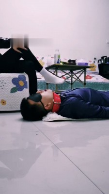 图片[5]_【徐婉琪】袜子泡圣水/耳光/内裤套头/圈养狗笼_绳缚吧