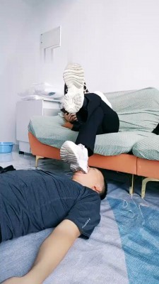 图片[8]_【郡主大大】强制喂圣水口水/伺候洗脚【双视角版】_绳缚吧