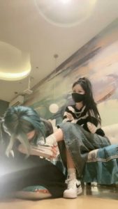 【桃幼幼】发骚闺蜜下跪做狗/袜子塞嘴_绳缚吧
