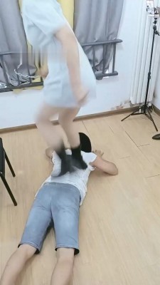 图片[8]_【朱迪女王】双S-皮鞋踩踏踢踹【双视角版】_绳缚吧