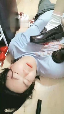 图片[2]_【奶味小仙女】洛丽塔白袜猛踩狗脸_绳缚吧