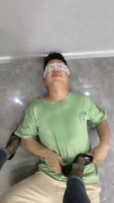 图片[2]_【辣姐】黑丝高跟恋足调/磕头伺候_绳缚吧