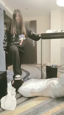 图片[4]_【黑兔】木乃伊踩踏/堵嘴喂食/圣水_绳缚吧