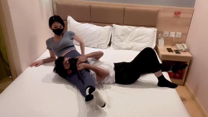 图片[7]_吊车尾上门挑战，反被腿绞 【苏州婉儿S】腿绞窒息KO自不量力的挑战者_绳缚吧