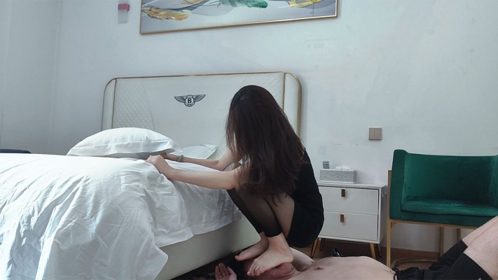 图片[12]_【一梦S】超高颜值跳踩脸双脚深喉爆扇脚耳光_绳缚吧