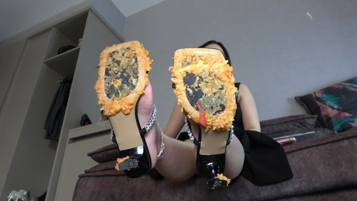 图片[9]_【彼岸花】高跟鞋底美食羞辱_绳缚吧