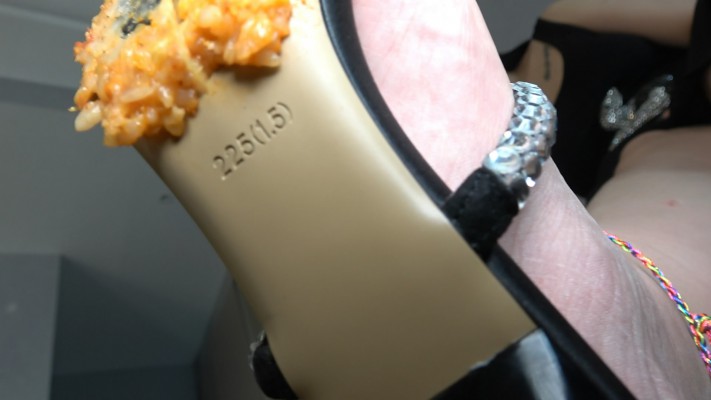 图片[10]_【彼岸花】高跟鞋底美食羞辱_绳缚吧
