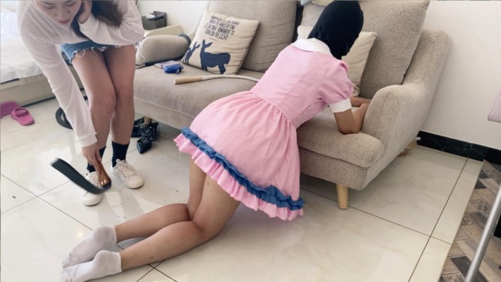 图片[10]_【甜妹女M】女M用舌头舔干净主人鞋底_绳缚吧