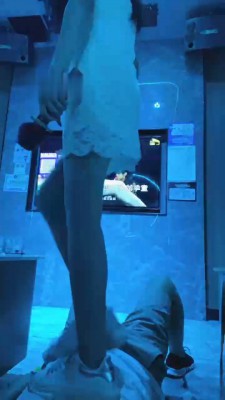 图片[7]_【陈甜女帝】KTV踩踏专场_绳缚吧