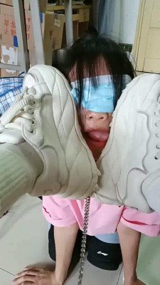 图片[4]_【爱可呀】学姐寝室伺候-胯下辱/舔鞋底/舌头洗脚/吃浓痰面包_绳缚吧