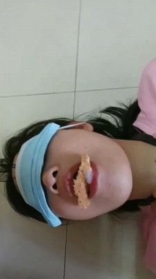 图片[11]_【爱可呀】学姐寝室伺候-胯下辱/舔鞋底/舌头洗脚/吃浓痰面包_绳缚吧