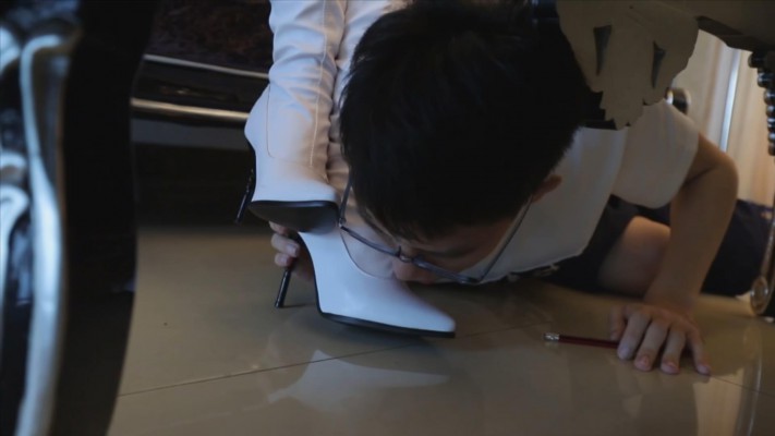 图片[2]_〖H.P.L栖心之栈〗—女老师虐踩富二代学生_绳缚吧