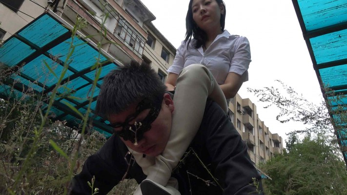 图片[18]_【彼岸花】女上司辞退男员工，男员工惨成为靴下奴_绳缚吧