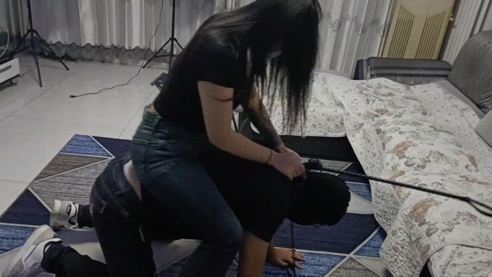 图片[3]_尤尤子女王的恋足场_绳缚吧