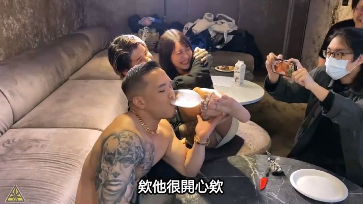 图片[12]_【足控必看节目】酒池肉林 男人的天堂 各种美女玉足互动游戏_绳缚吧