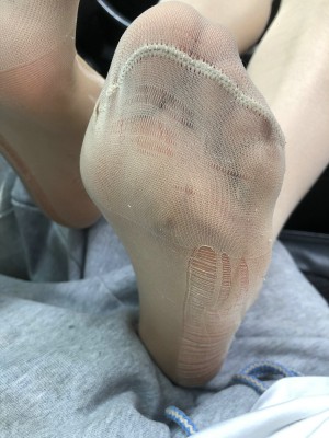 图片[4]_周末郊游.不忘品尝素人小姐姐的原味臭丝脚_绳缚吧