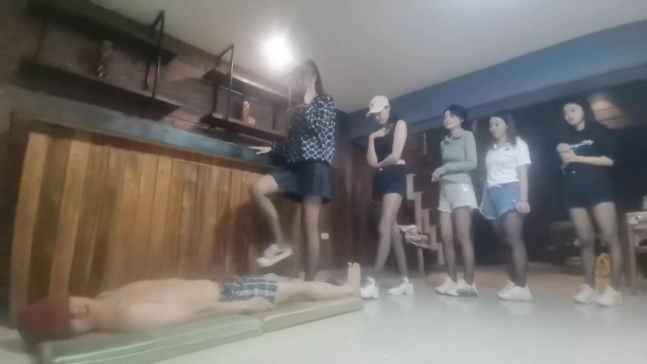 图片[18]_6人狂踩痛苦面具_绳缚吧