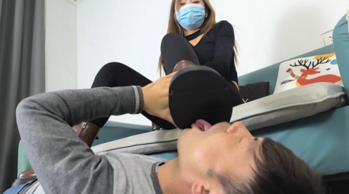 图片[7]_【女神学院·肉肉Rose】马丁靴跳踩舔靴_绳缚吧