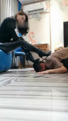 图片[4]_【冷御】人体家具服侍化妆【下】_绳缚吧