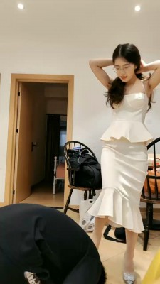 图片[2]_【嘉妮】高跟踩/耳光/揪耳朵/臭脚捂脸/狗链遛狗/喂圣水_绳缚吧