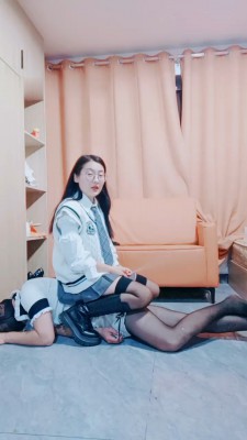 图片[5]_【依然】狂抽耳光/转胯藤条抽/长靴全体重踩踏【完整版】_绳缚吧