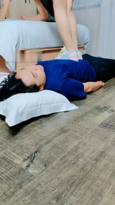 图片[5]_【萌宝儿】鞋绑狗脸/黑丝全体重踩踏_绳缚吧