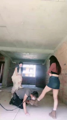 图片[2]_【宸宸】4S-带素人群殴/骑马清理鞋底【双视角版】_绳缚吧