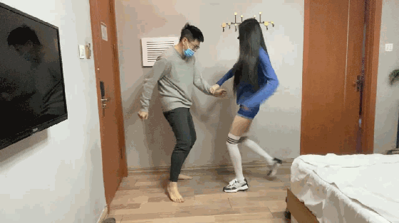 图片[4]_诗曼 活力美女房主超狠踢裆小男生_绳缚吧