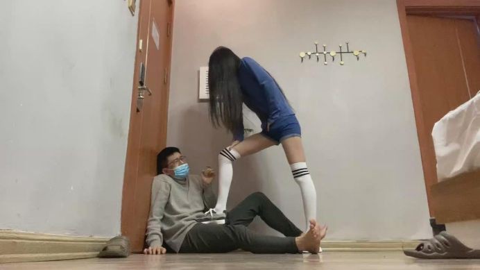 图片[13]_诗曼 活力美女房主超狠踢裆小男生_绳缚吧