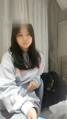 【小琪】素人学生主首调-运动鞋棉袜高跟裸足舔【完整版】_绳缚吧