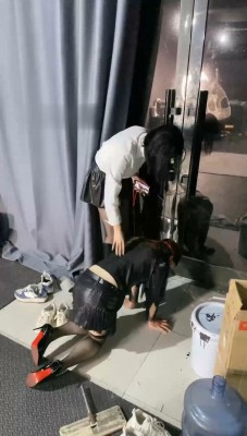 【冰诺】吊绑重度鞭打/长靴踩踏脚垫_绳缚吧