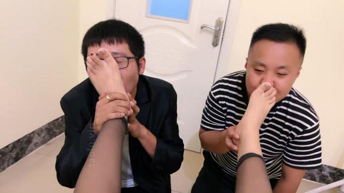 图片[2]_【孤傲女帝】双奴-舔脚/奴下奴抽耳光/sp/口水深喉/圣水_绳缚吧