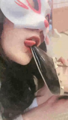 图片[3]_【安蔓】被三主玩弄-清理鞋子/钻胯舔脚_绳缚吧