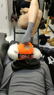 图片[3]_【玥野兔】皮鞋原味棉袜踩脚垫_绳缚吧