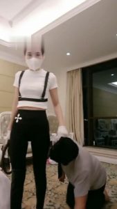 【多多】马术教练-骑马/重度鞭打/捆绑/揪耳朵/全体重踩踏_绳缚吧