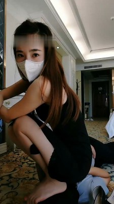 图片[5]_【多多】高跟踩狗爪/踩狗脸/鞭打_绳缚吧