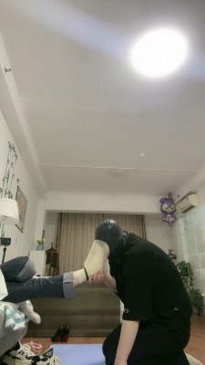 图片[7]_【不期而遇】胶皮头套闻袜香/胶带勒脖/吃呕吐物_绳缚吧