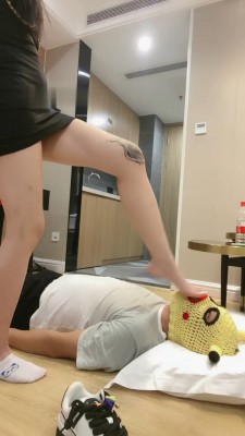 图片[13]_【陈甜女帝】重度连环提档/船袜脚踩踏_绳缚吧