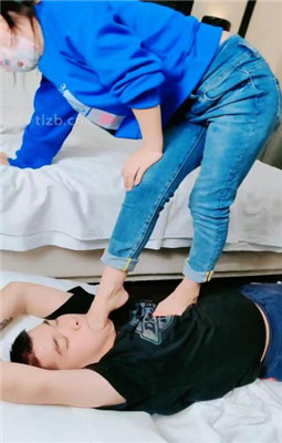 图片[20]_【萌宝儿】掐乳/帆布鞋白棉袜踩踏/深喉_绳缚吧