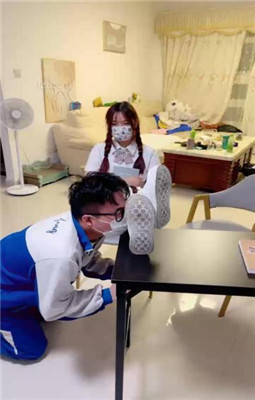 图片[4]_【雯雯】骚货同学闻同班女同学的臭袜子_绳缚吧